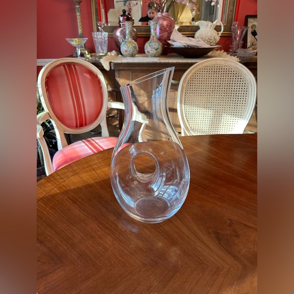 Bormioli Rocco Clear Glass 50oz. Carafe/Wine Decanter w artistic grip, Italy - Picture 12 of 14